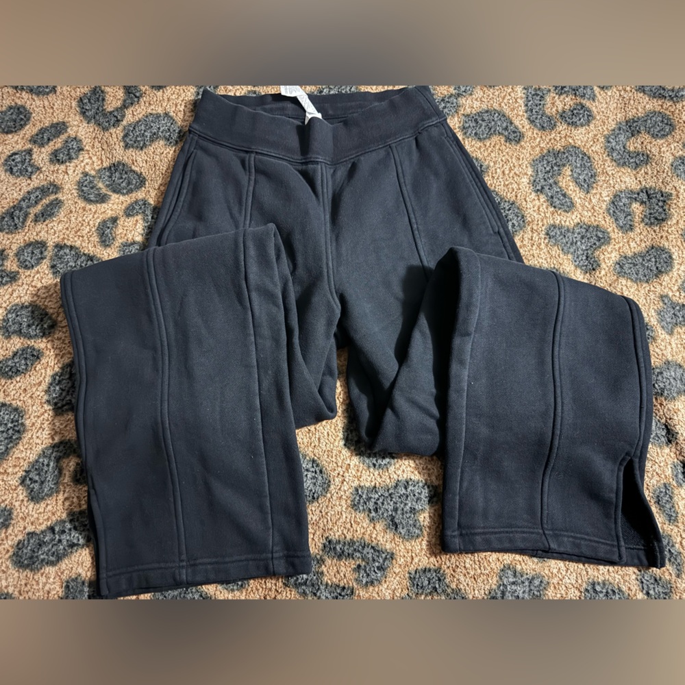 ALO Yoga Charcoal Sweatpants Wide Leg